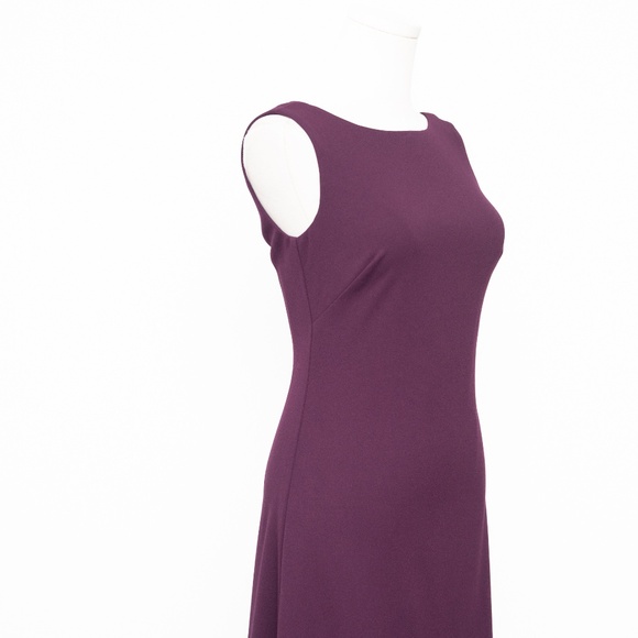 Vince Camuto - Ruffe Front Sleeveless Formal Gown - Picture 12 of 14